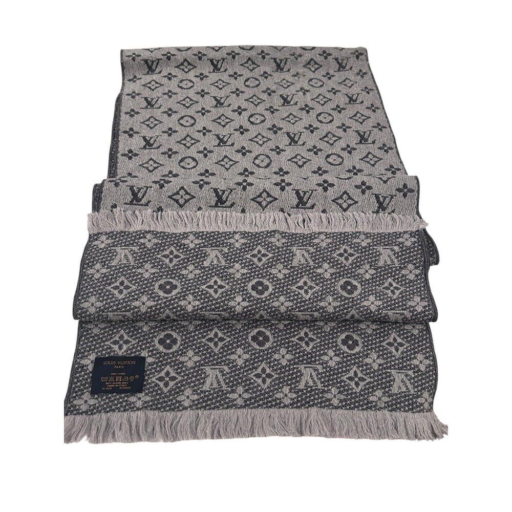 Louis Vuitton Monogram Classic Wool Scarf Gray Authentic